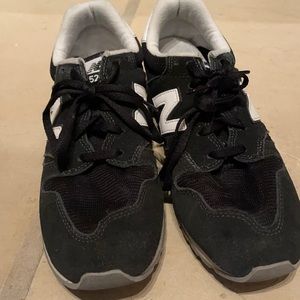 New balance 520 size 8 good condition still many wears left in them